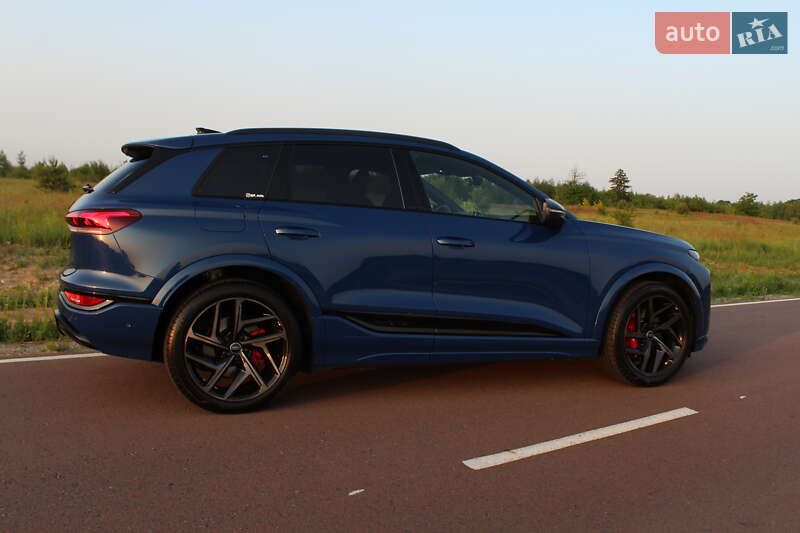 Внедорожник / Кроссовер Audi SQ6 e-tron 2024 в Киеве