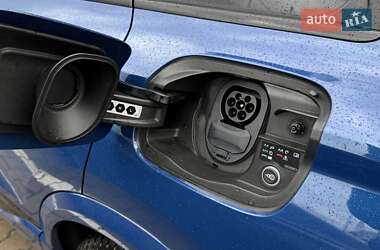 Внедорожник / Кроссовер Audi SQ6 Sportback e-tron 2024 в 