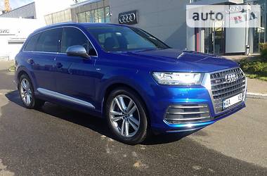 Внедорожник / Кроссовер Audi SQ7 2016 в 