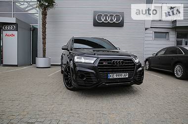 Позашляховик / Кросовер Audi SQ7 2017 в Дніпрі