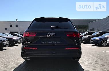 Внедорожник / Кроссовер Audi SQ7 2018 в Одессе