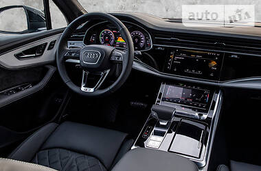 Внедорожник / Кроссовер Audi SQ7 2020 в Киеве