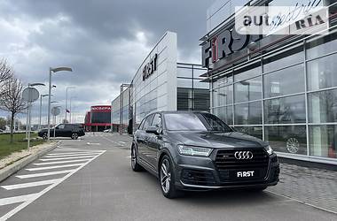 Внедорожник / Кроссовер Audi SQ7 2017 в Киеве