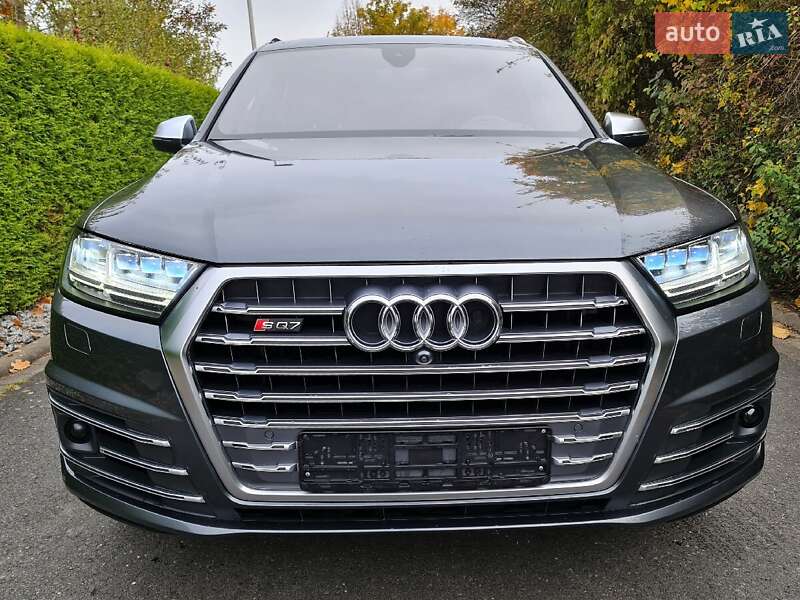 Позашляховик / Кросовер Audi SQ7 2017 в Бердичеві