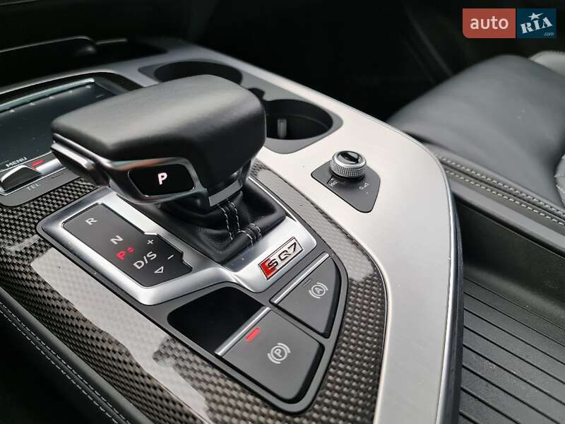 Позашляховик / Кросовер Audi SQ7 2017 в Бердичеві