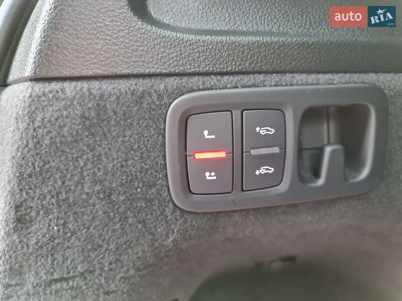 Позашляховик / Кросовер Audi SQ7 2017 в Бердичеві