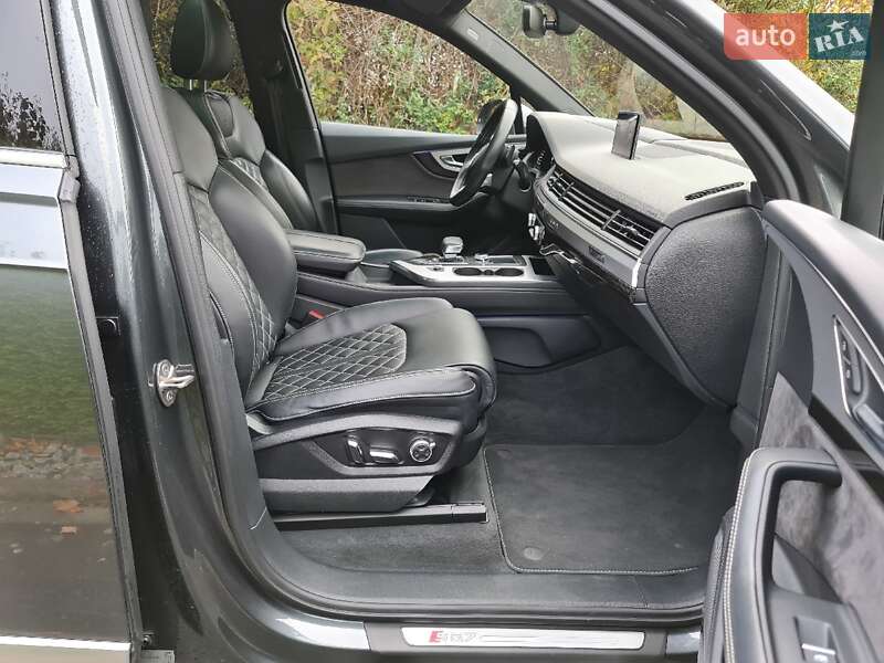 Позашляховик / Кросовер Audi SQ7 2017 в Бердичеві
