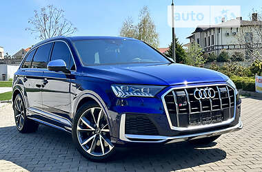 Внедорожник / Кроссовер Audi SQ7 2021 в 