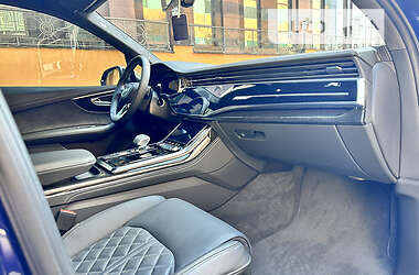 Внедорожник / Кроссовер Audi SQ7 2021 в 