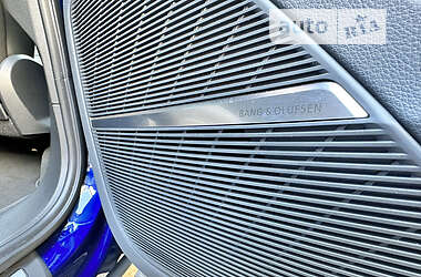 Внедорожник / Кроссовер Audi SQ7 2021 в 