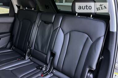 Внедорожник / Кроссовер Audi SQ7 2016 в 