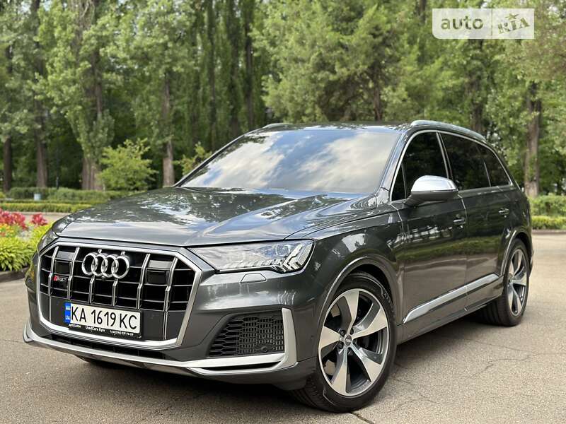 Внедорожник / Кроссовер Audi SQ7 2021 в 