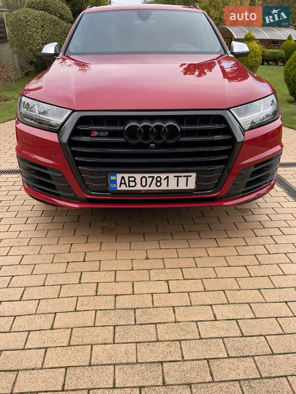 Позашляховик / Кросовер Audi SQ7 2017 в Вінниці