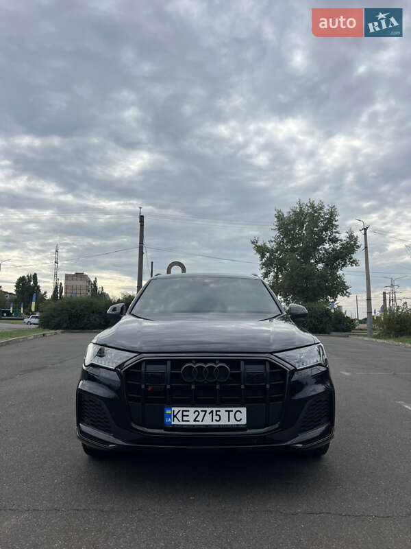Внедорожник / Кроссовер Audi SQ7 2021 в Кривом Роге фото 3 Внедорожник / Кроссовер Audi SQ7 2021 в Кривом Роге