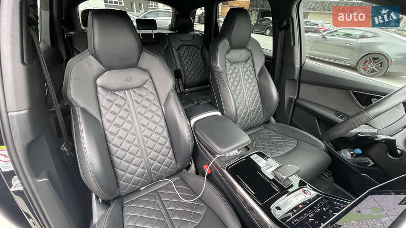 Внедорожник / Кроссовер Audi SQ7 2021 в Киеве