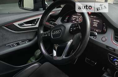 Внедорожник / Кроссовер Audi SQ7 2016 в Киеве