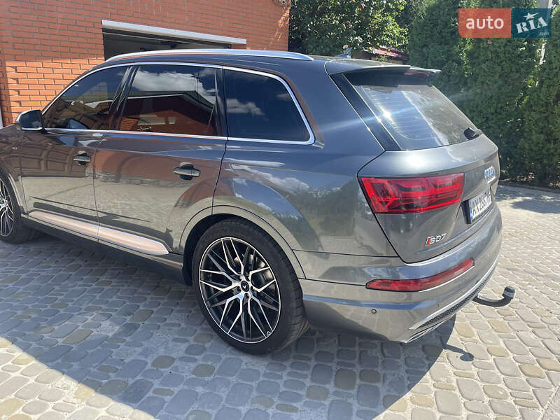 Позашляховик / Кросовер Audi SQ7 2017 в Харкові