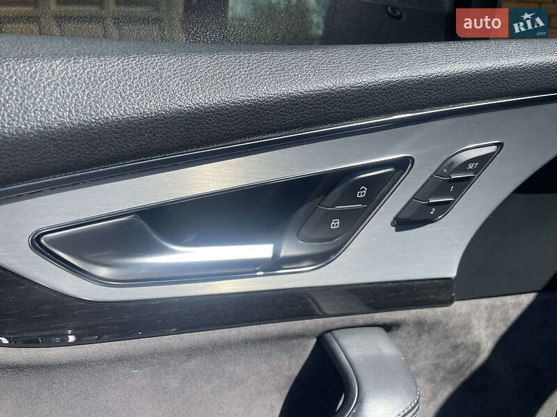 Позашляховик / Кросовер Audi SQ7 2017 в Харкові