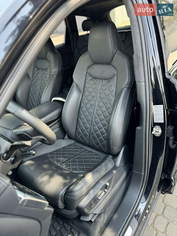 Внедорожник / Кроссовер Audi SQ7 2021 в Мукачево