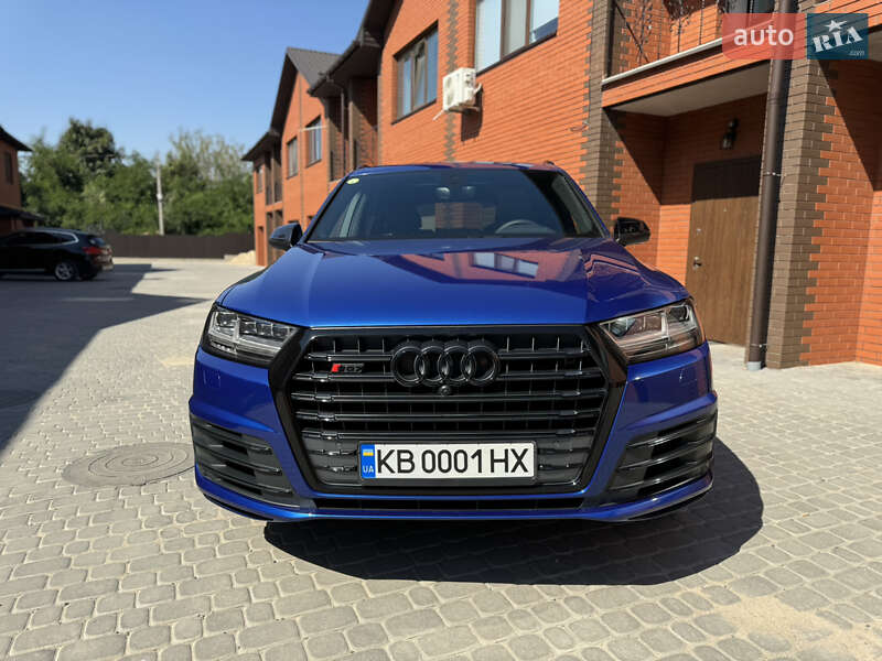 Внедорожник / Кроссовер Audi SQ7 2017 в Виннице