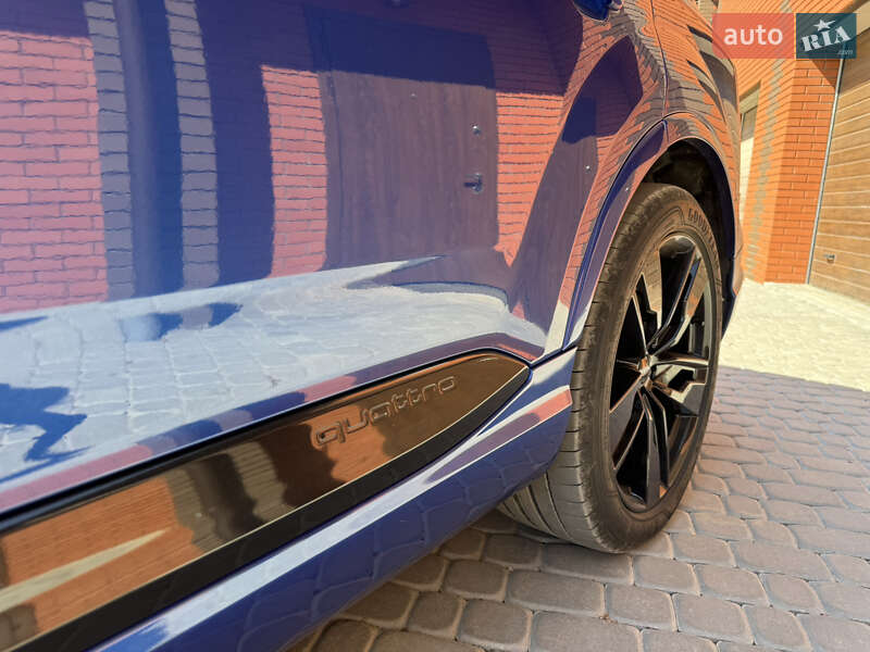 Внедорожник / Кроссовер Audi SQ7 2017 в Виннице