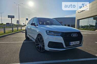 Внедорожник / Кроссовер Audi SQ7 2017 в Киеве