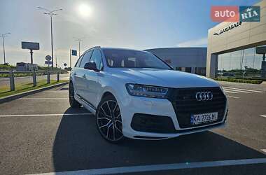 Внедорожник / Кроссовер Audi SQ7 2017 в 