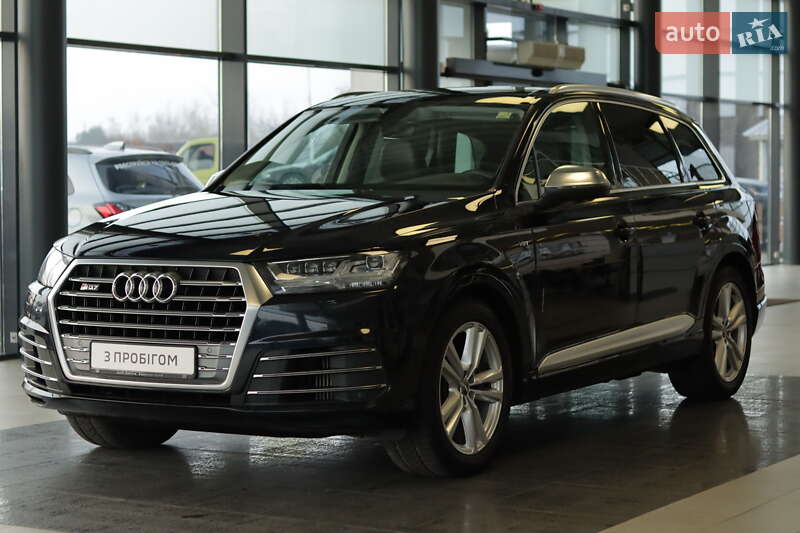 Внедорожник / Кроссовер Audi SQ7 2017 в Ужгороде