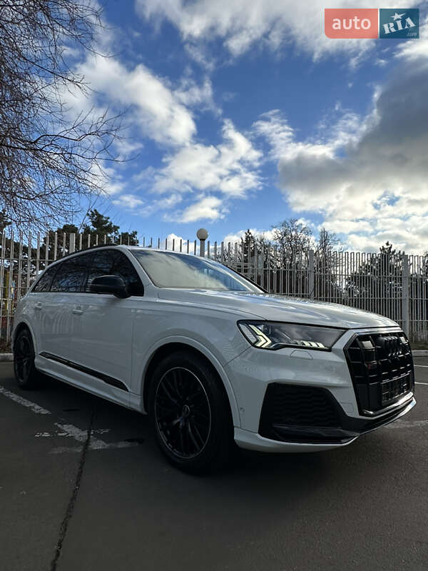 Внедорожник / Кроссовер Audi SQ7 2021 в Одессе