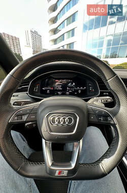 Внедорожник / Кроссовер Audi SQ7 2021 в 
