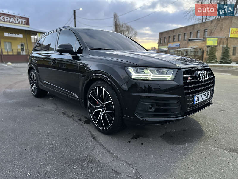 Внедорожник / Кроссовер Audi SQ7 2017 в 