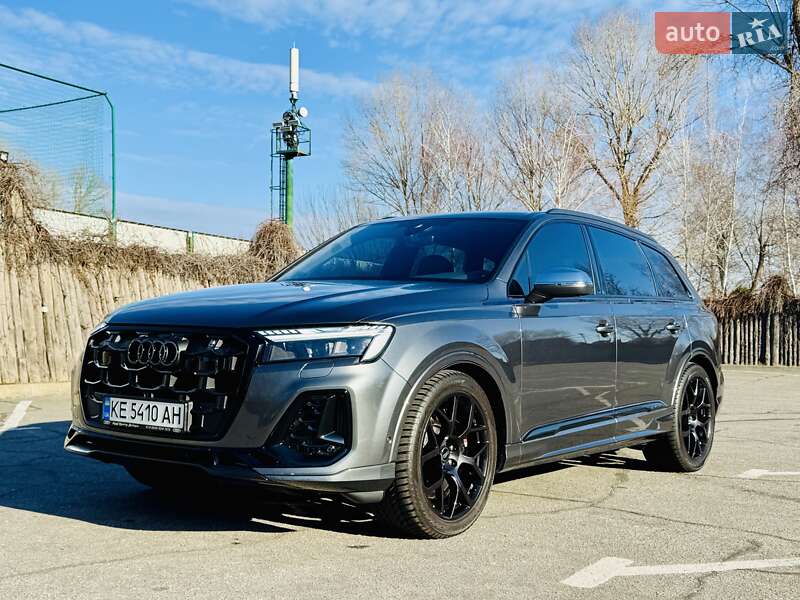 Внедорожник / Кроссовер Audi SQ7 2024 в Днепре