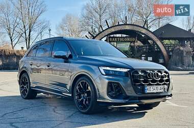 Внедорожник / Кроссовер Audi SQ7 2024 в 