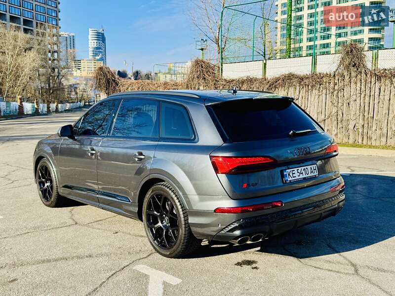 Внедорожник / Кроссовер Audi SQ7 2024 в Днепре