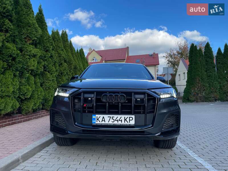 Внедорожник / Кроссовер Audi SQ7 2021 в Киеве