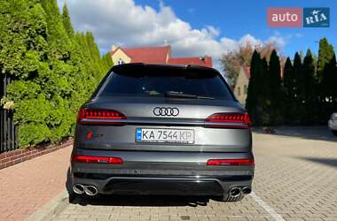 Внедорожник / Кроссовер Audi SQ7 2021 в 
