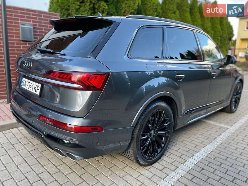 Внедорожник / Кроссовер Audi SQ7 2021 в Киеве
