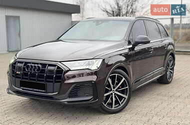 Внедорожник / Кроссовер Audi SQ7 2021 в 