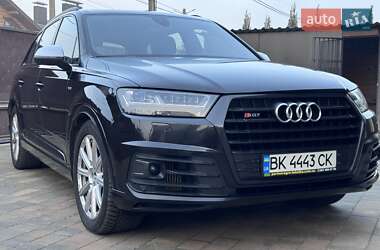 Позашляховик / Кросовер Audi SQ7 2017 в Рівному