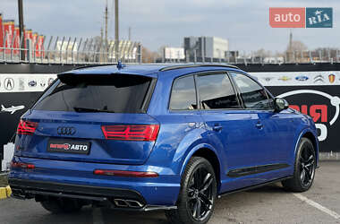 Внедорожник / Кроссовер Audi SQ7 2016 в Киеве