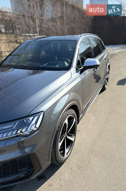 Позашляховик / Кросовер Audi SQ7 2021 в Києві