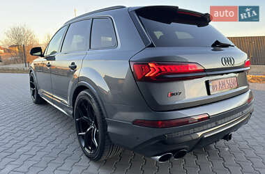 Внедорожник / Кроссовер Audi SQ7 2020 в 