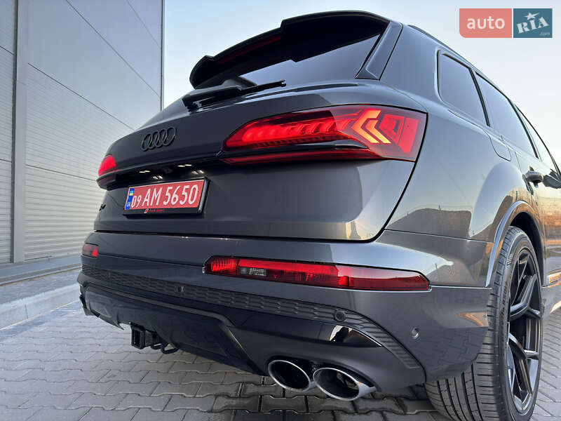 Позашляховик / Кросовер Audi SQ7 2020 в Івано-Франківську