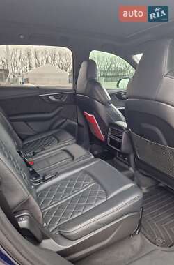 Внедорожник / Кроссовер Audi SQ7 2021 в 