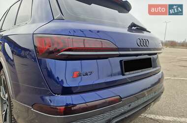 Внедорожник / Кроссовер Audi SQ7 2021 в 