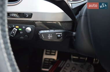 Внедорожник / Кроссовер Audi SQ7 2018 в 