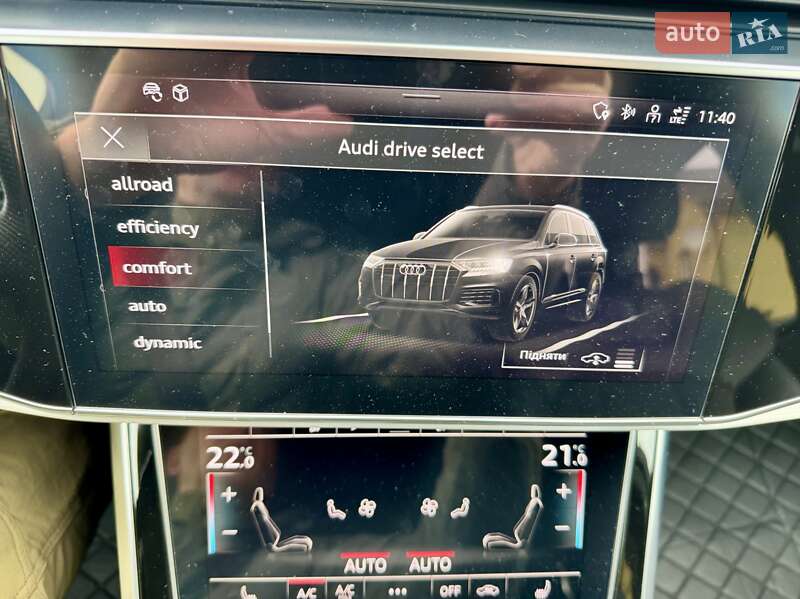 Позашляховик / Кросовер Audi SQ7 2020 в Луцьку