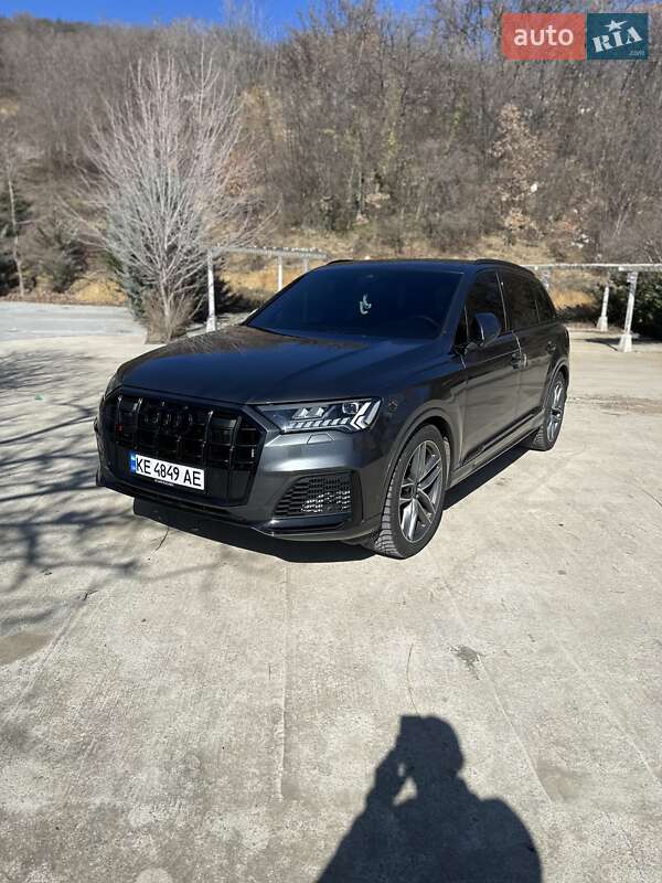 Audi SQ7 2023
