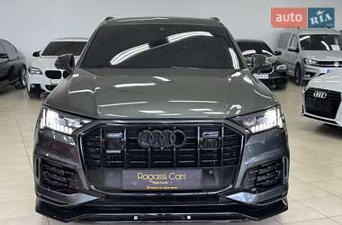 Внедорожник / Кроссовер Audi SQ7 2020 в 