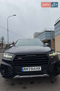 Внедорожник / Кроссовер Audi SQ7 2017 в Киеве